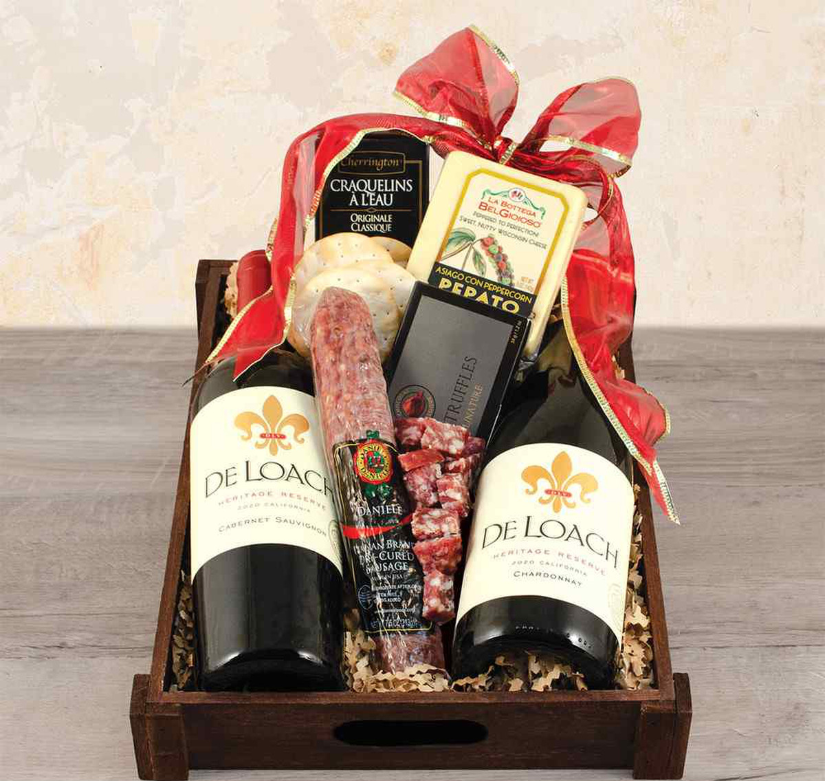 Wine_Duo_&_Charcuterie_Gift_Tray