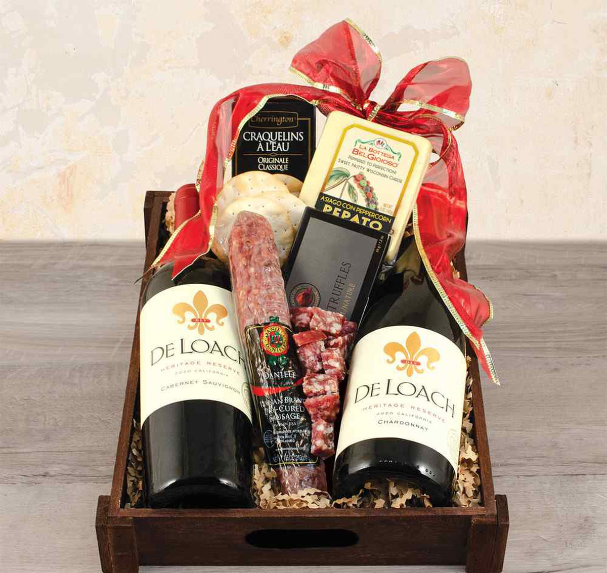 Wine_Duo_&_Charcuterie_Gift_Tray